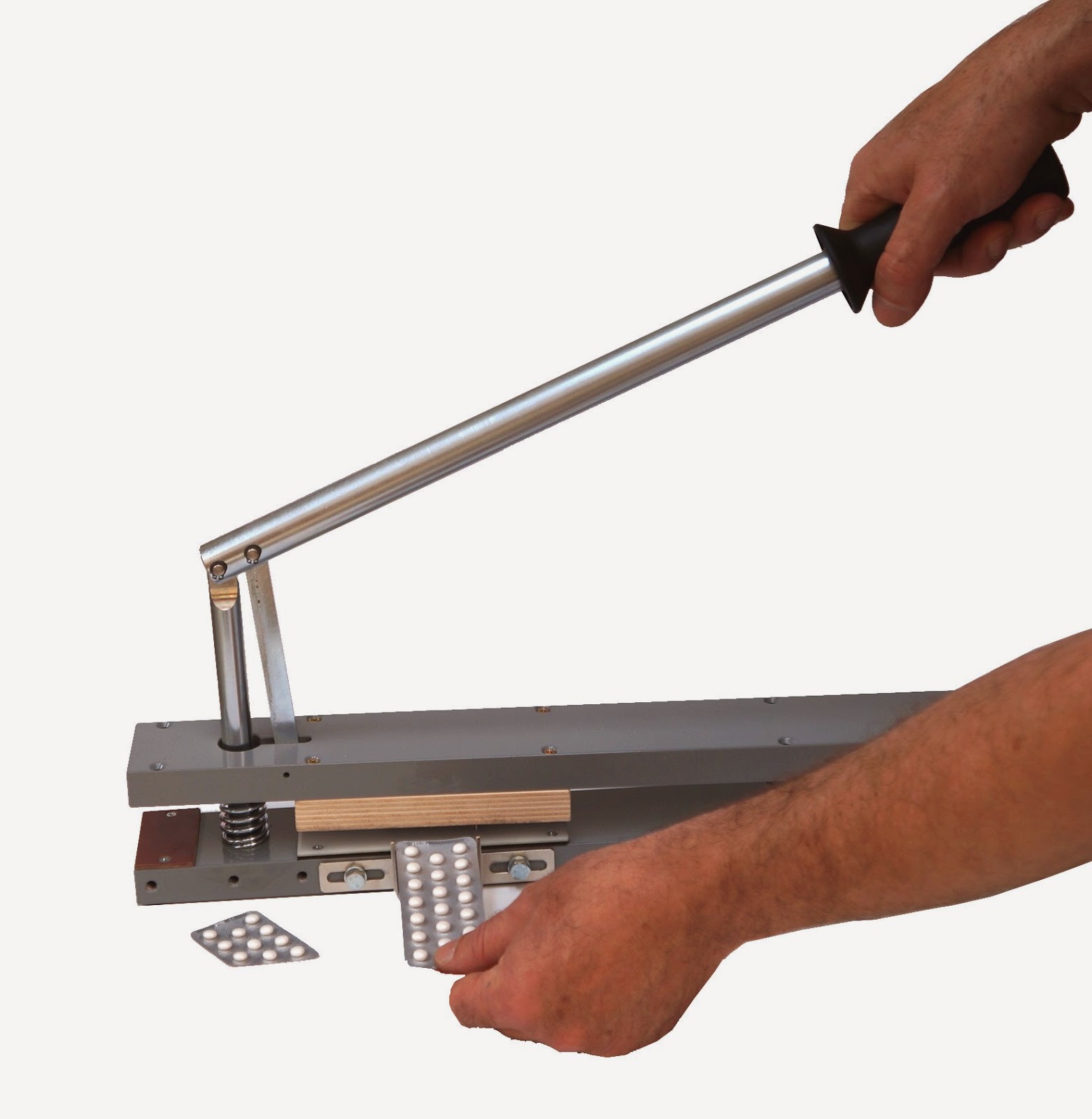 PAPERFOX cutting, punching, folding Blister cutter for the