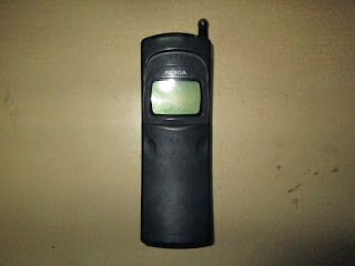 Nokia pisang 8110 rusak buat kanibalan Nokia pisang 8110 rusak buat kanibalan