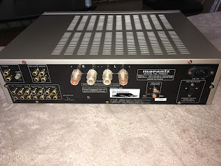 マランツ製PM8001の入出力端子