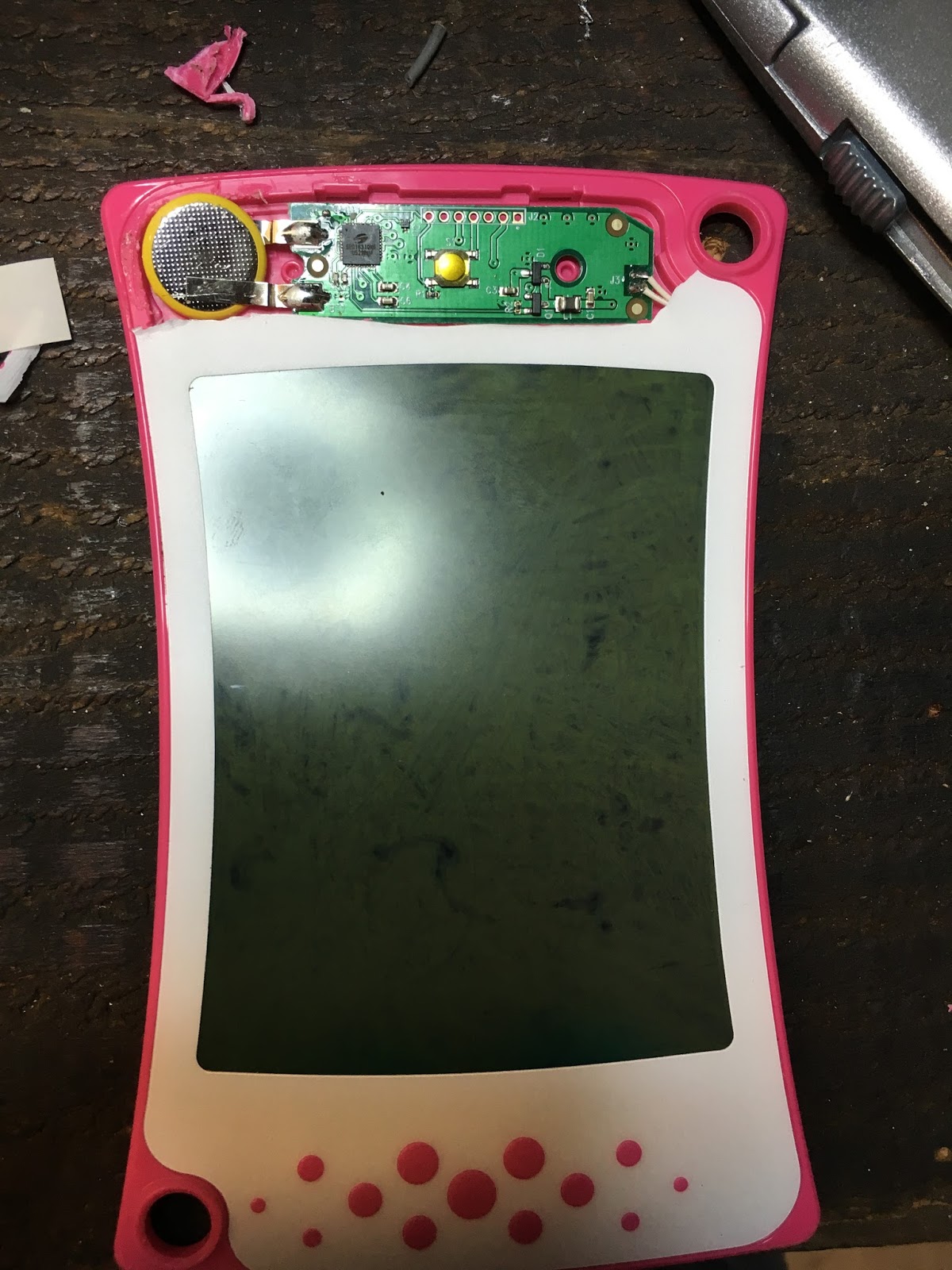 Repairing a Boogie Board WT13087 (a.k.a. Jot 4.5 eWriter)