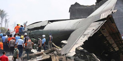 Pesawat Hercules Jatuh di Pemukiman Warga Kota Medan