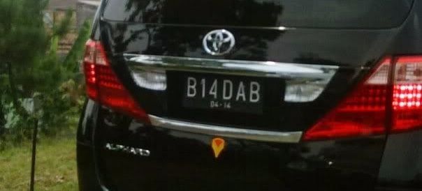 PLAT KENDARAAN LUCU