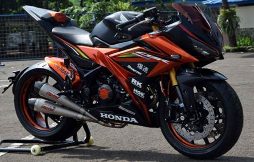 Kumpulan Hasil Modifikasi Motor Honda CBR 150 Terbaru 2017 Kumpulan Hasil Modifikasi Motor Honda CBR 150 Terbaru 2017