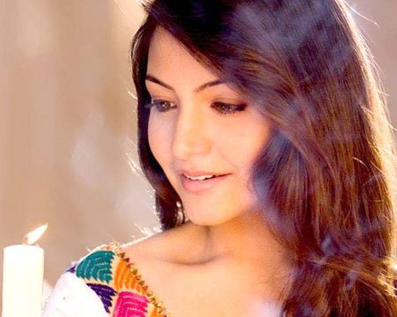 https://4.bp.blogspot.com/-dMI3Voeep04/T0tM1mXYM6I/AAAAAAAADzY/DwP0xqp4Sug/s1600/anushka-sharma-actress.jpg