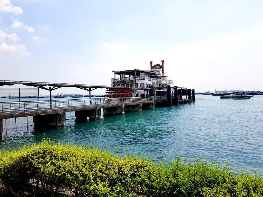Christmas buffet at Stewords Riverboat Singapore