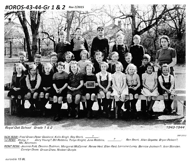 Royal Oak School Yard Class photos from the "Old" Royal Oak 1 room