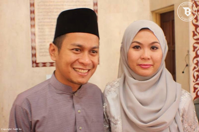 Pasangan Ini Menikah Hanya dengan Biaya Rp. 2 Juta Saja, Alasan Dibaliknya Bakal Bikin Semua Orang Bangga Pasangan Ini Menikah Hanya dengan Biaya Rp. 2 Juta Saja, Alasan Dibaliknya Bakal Bikin Semua Orang Bangga