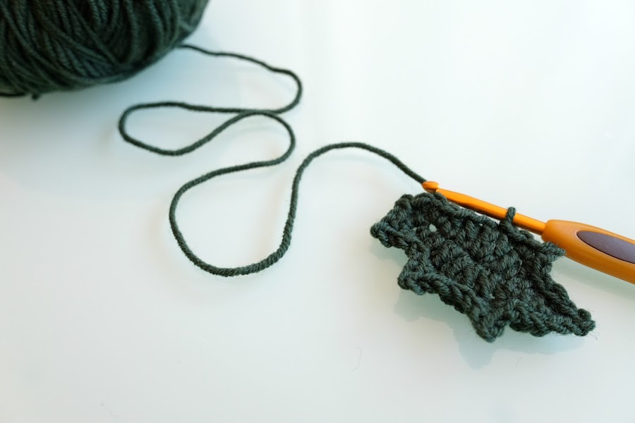 Bastidor-corona-navidad-ganchillo