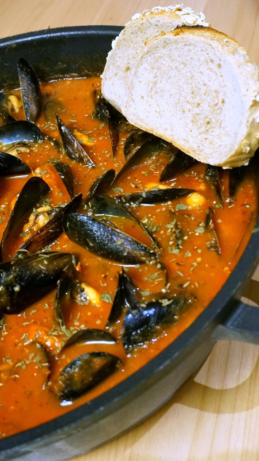 Recipe: Steamed Mussels in Garlic, Tomato Broth