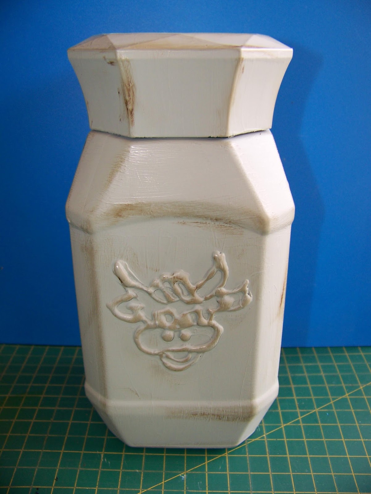 A Pretty Talent Blog Glue & Chalk Paint Mason Jar
