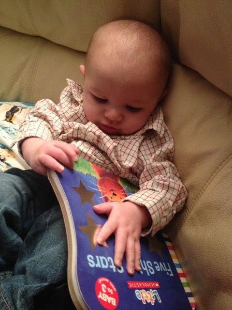 Phoenix's Baby Book Club : Phoenix reads Five Shiny Stars-We love stars ...