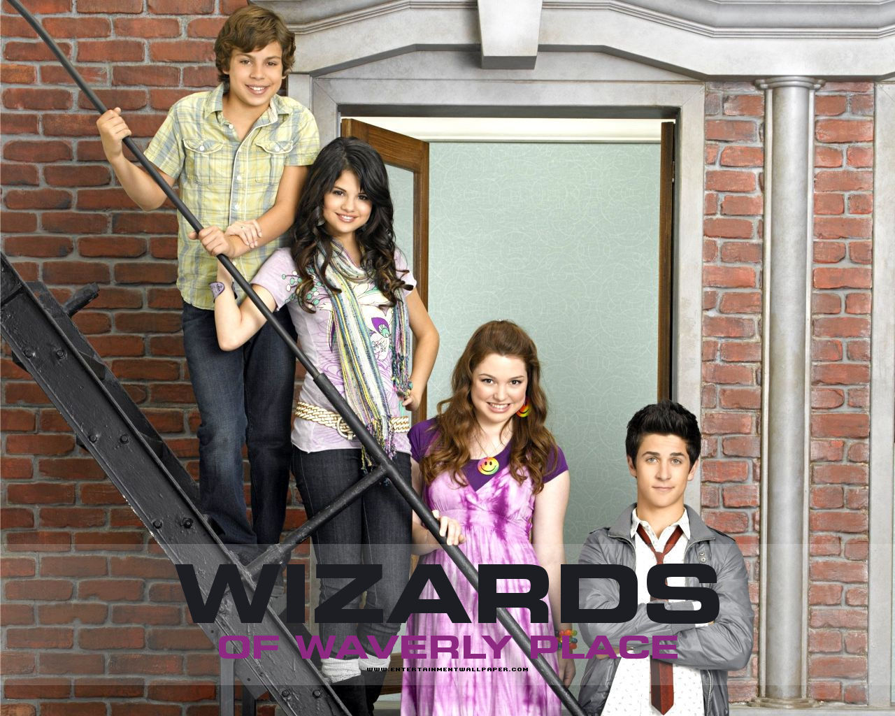 Watch Online Full Season American Wizards of Waverly Place Season 4