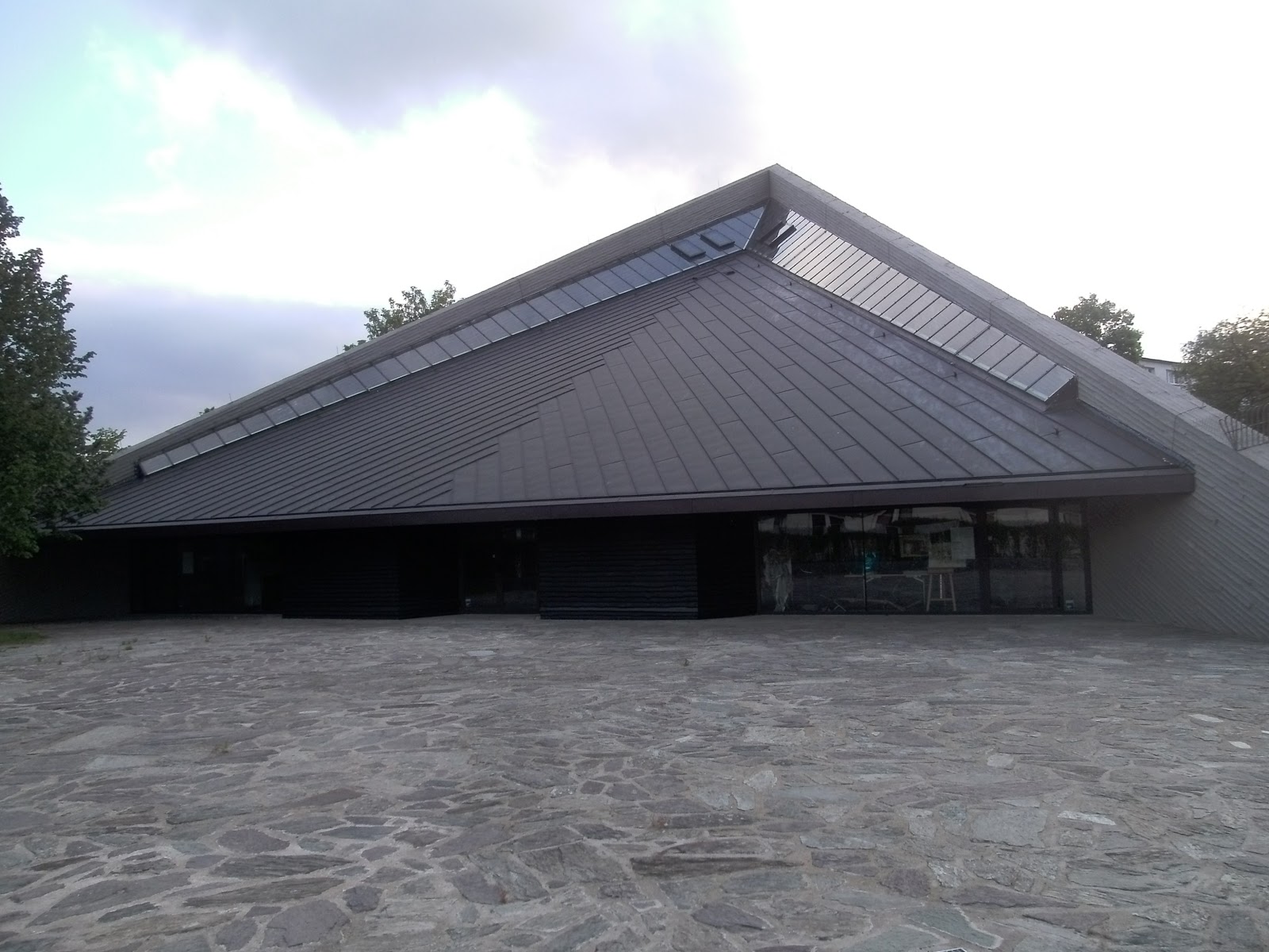 Rheumatologe Auferstehungskirche (KölnBuchforst)