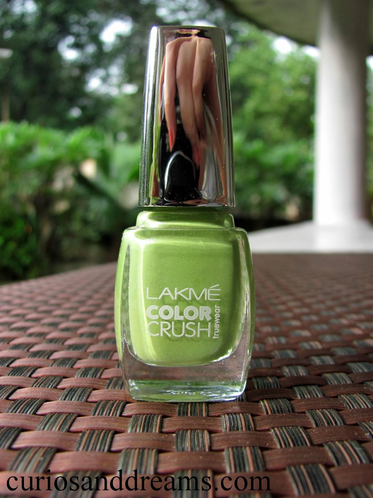 Lakme Color Crush Nail Polish 53 Review + A beauty hack for streaky