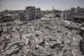 Israel demolió 73 mezquitas, destruyó parcialmente 205 y redujo viviendas a escombros en Gaza.