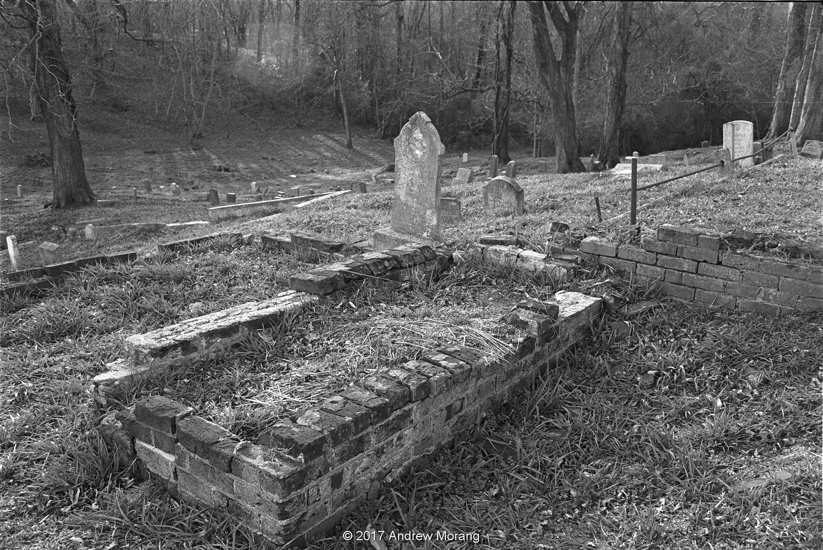Urban Decay Testing a 35mm SuperTakumar lens in Beulah Cemetery and