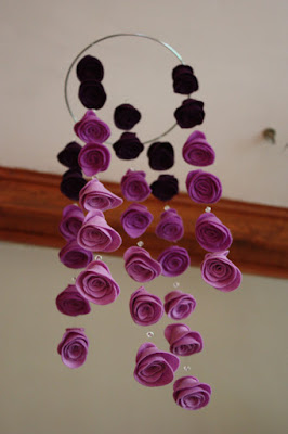 https://www.etsy.com/listing/472106848/hanging-crib-mobile-ombre-felt-flower