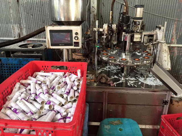 Saisie de 30 tonnes de cosmétiques contrefaits. Photographie Counter Counterfeit Committee