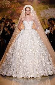 Wedding dresses are an expression of your personality, so don’t hold back; let your imagination run wild! 