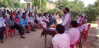 Jaunpur Live : शाहगंज विधानसभा में मतदाता सूची पुनरीक्षण में सपा कार्यकर्ता जोरशोर से जुटे