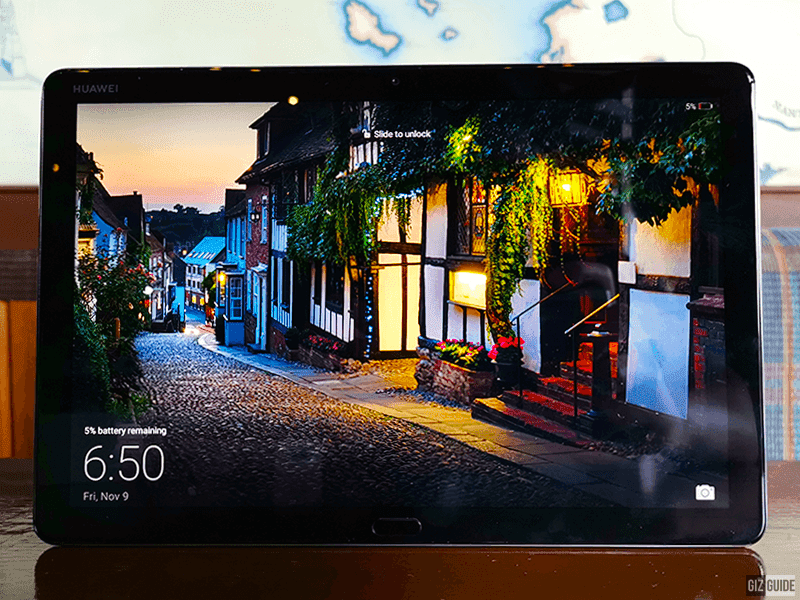 It has a great design, build, and screen It has a great design, build, and screen
