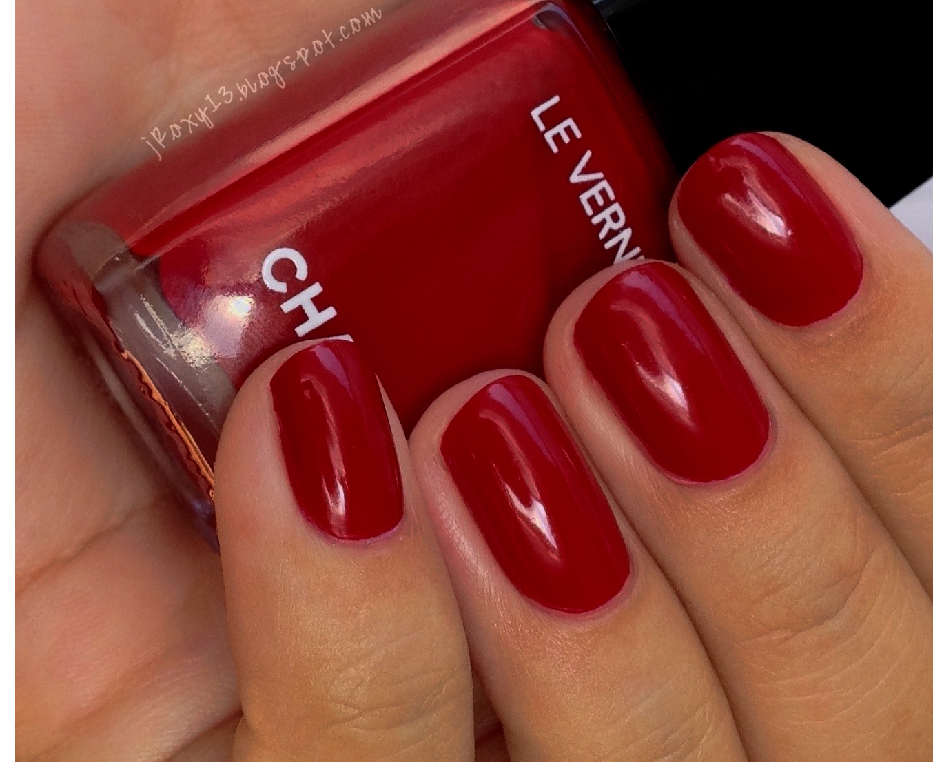 Chanel nail polish rouge puissant Clearance