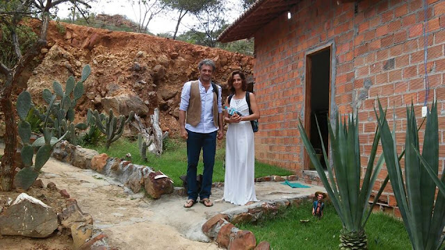 Atores Camila Pitanga e Domingos Montagner gravam cenas  de "Velho Chico" em Olho D' Água do Casado