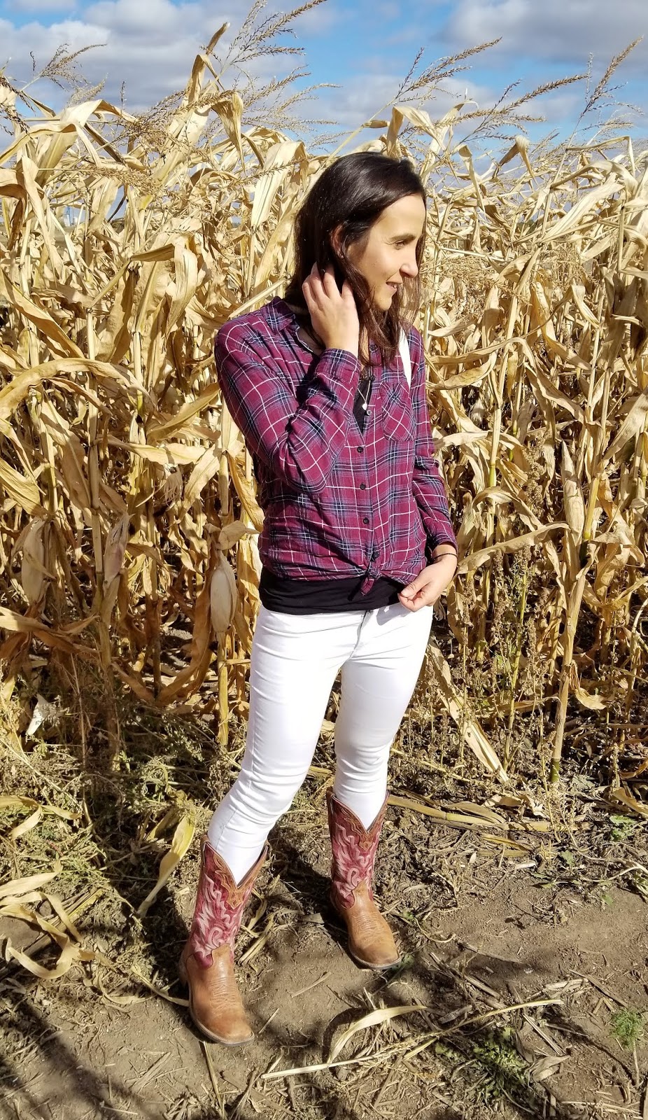 Bo's Bodacious Blog: Styling My Way Through a Corn Maze: White Jeans ...