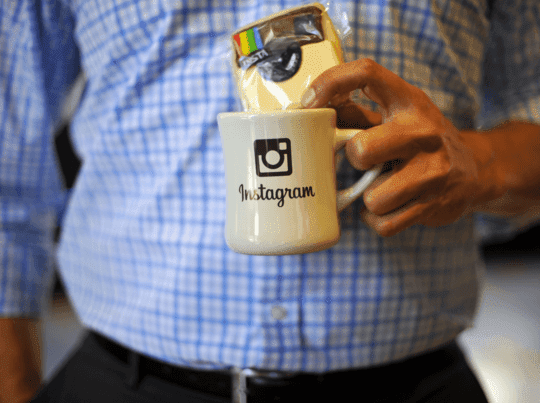 Cara Menghapus Akun Instagram Secara Permanen Namun banyak orang yang belum mengetahui cara menghapus instagram secara permanent. Untuk dapat membantu menghapus instagram, ikuti langkah-langkah berikut ini