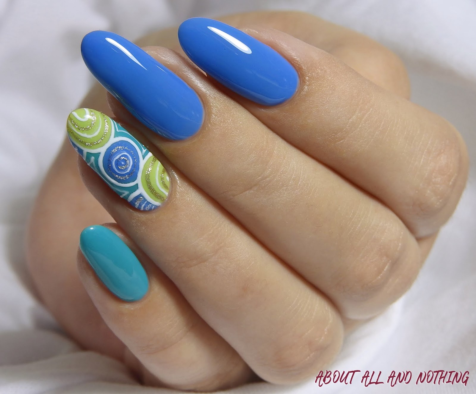 Pin By Sophie On Nails Paznokcie In 2020 Niebieskie Paznokcie