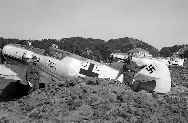 Messerschmitt-Bf-109E3-4.JG77-White-5-Jakob-Arnoldy-WNr-1276-Norway-Apr-1940-01.jpg