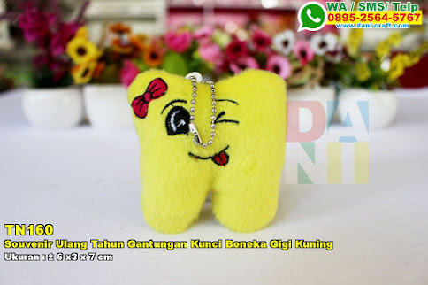 Souvenir Ulang Tahun Gantungan Kunci Boneka Gigi Kuning