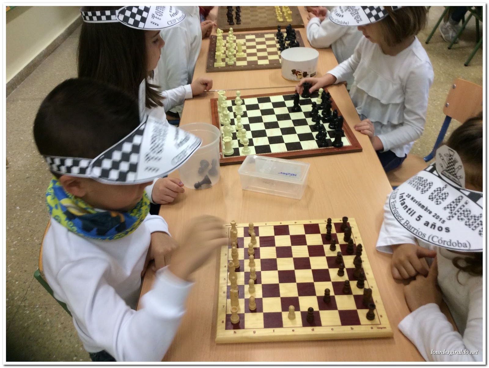 Proyecto Aprender con el Ajedrez en Infantil : noviembre 2015