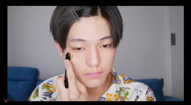 INCREIBLE : YouTuber Japones se pone maquillaje coreano.. y se transforma  en un perfecto Idol K-Pop