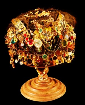 Barlyanta: MAHKOTA TERNATE (Maluku Utara)