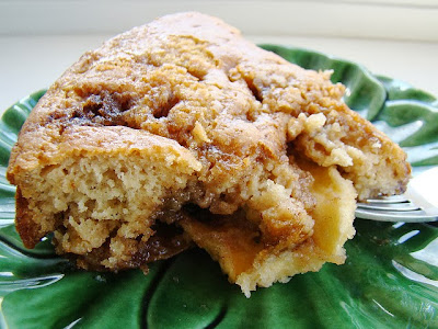 Slow Cooker Apple Cake