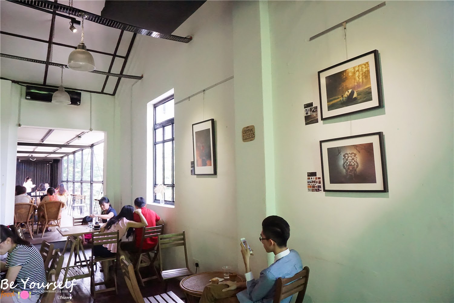 VCR Cafe Jalan Galloway Snowman · Sharing