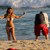 Robertha Portella shows corpão during photo shoot on the beach
