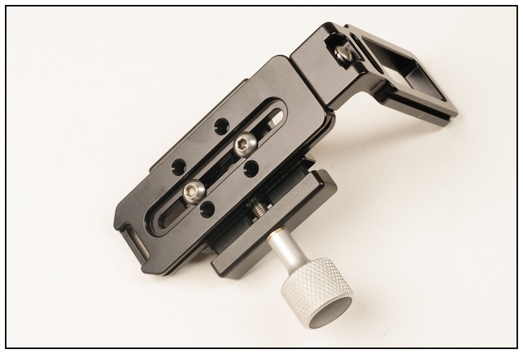 Hejnar Photo Universal L bracket with clamp