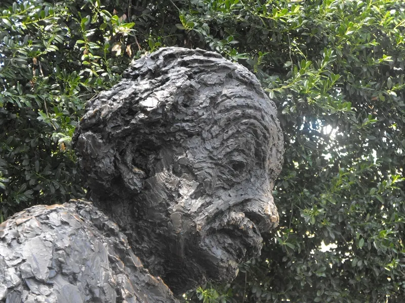 Berks Robert 1922-2011 | American sculptor | Albert Einstein Memorial | Washington DC 1979