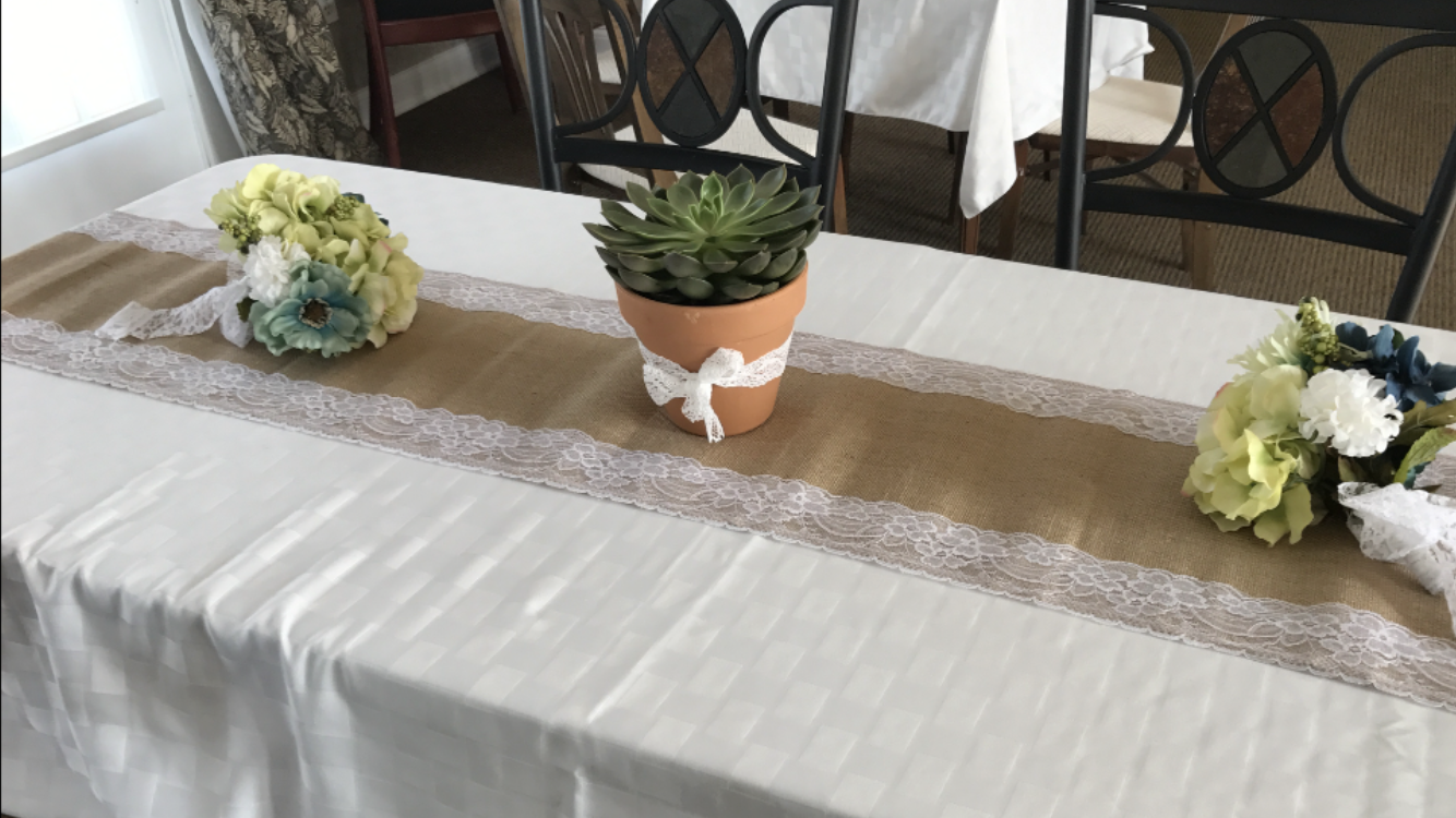 Busy Geemaw Bridal Shower Table Decorations