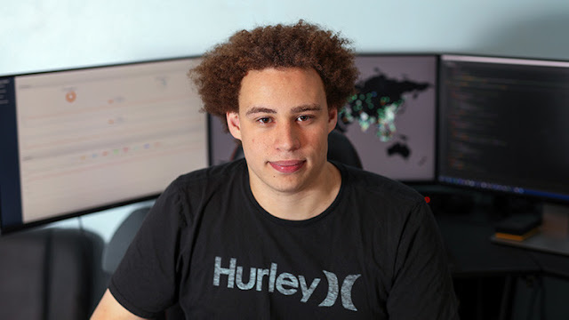 El FBI detiene a 'MalwareTech', el joven que salvó al mundo del virus WannaCry El FBI detiene a 'MalwareTech', el joven que salvó al mundo del virus WannaCry