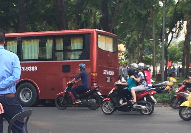 Trung - Thảm Họa Bắc Thuộc - 99 Năm Nhượng Địa Cho Trung Quốc  Xe