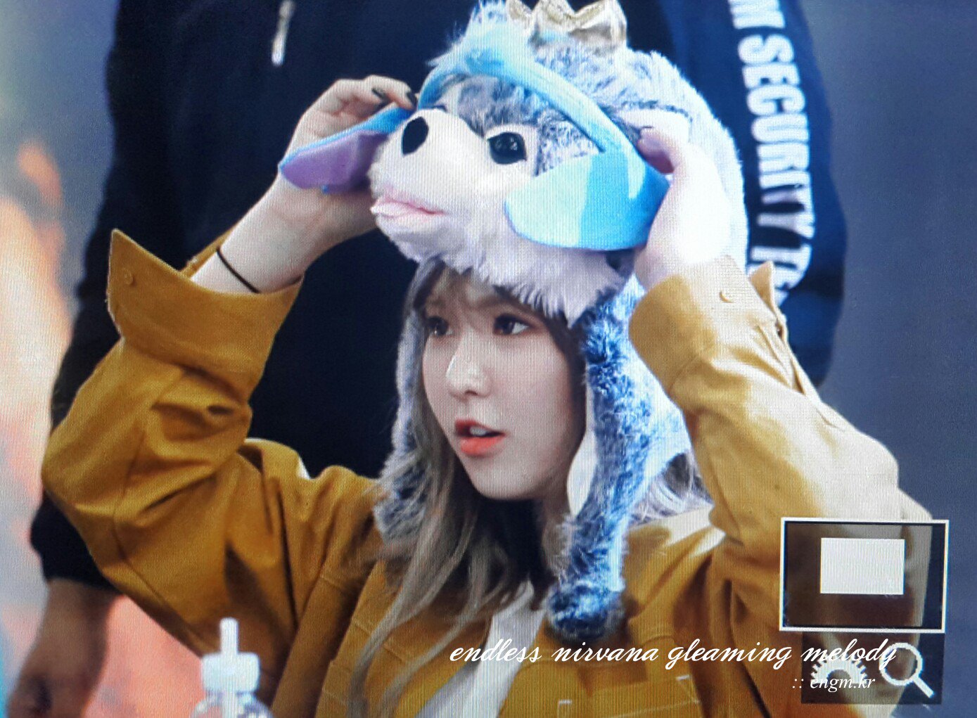 팬들이 준 선물 다 써주고 싶었던 레드벨벳 웬디의 선택.jpgif | 인스티즈