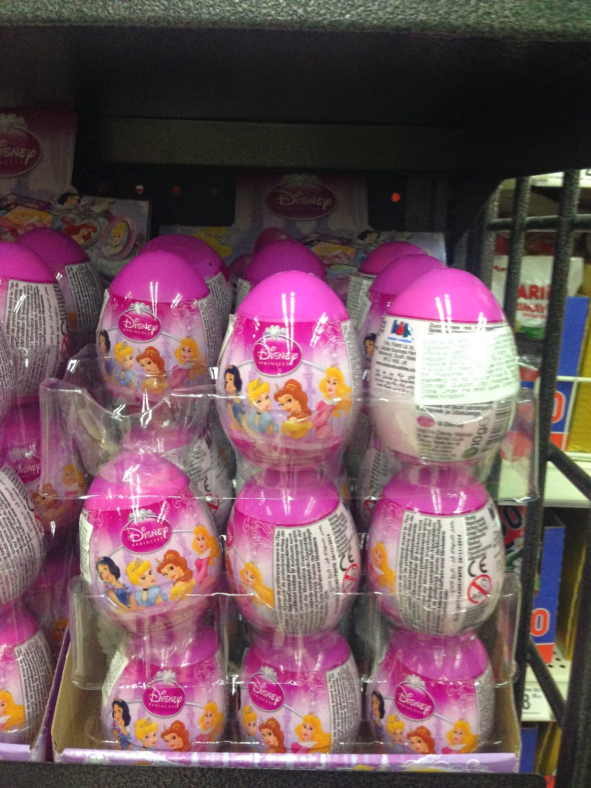 Egg Surprise Philippines : Disney Princess, Toy Surprise at Metro Supermarket