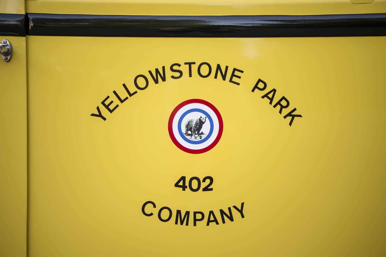 1937-white-yellowstone-bus-3-01.jpg