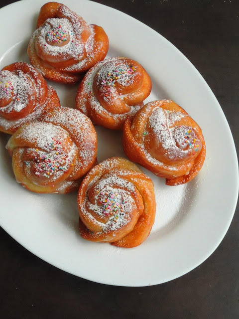 Rose Shaped Eggless Donuts, Eggles Rose Doughnuts Rose Shaped Eggless Donuts, Eggles Rose Doughnuts