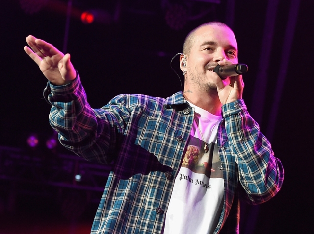 J Balvin estalla contra reggaetoneros con actitud de narcos J Balvin
