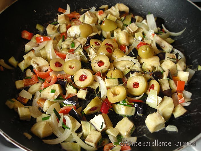 Sütüme, sarelleme karışma! DersimizEv Ekonomisi KonuSebzeli Kırıntı