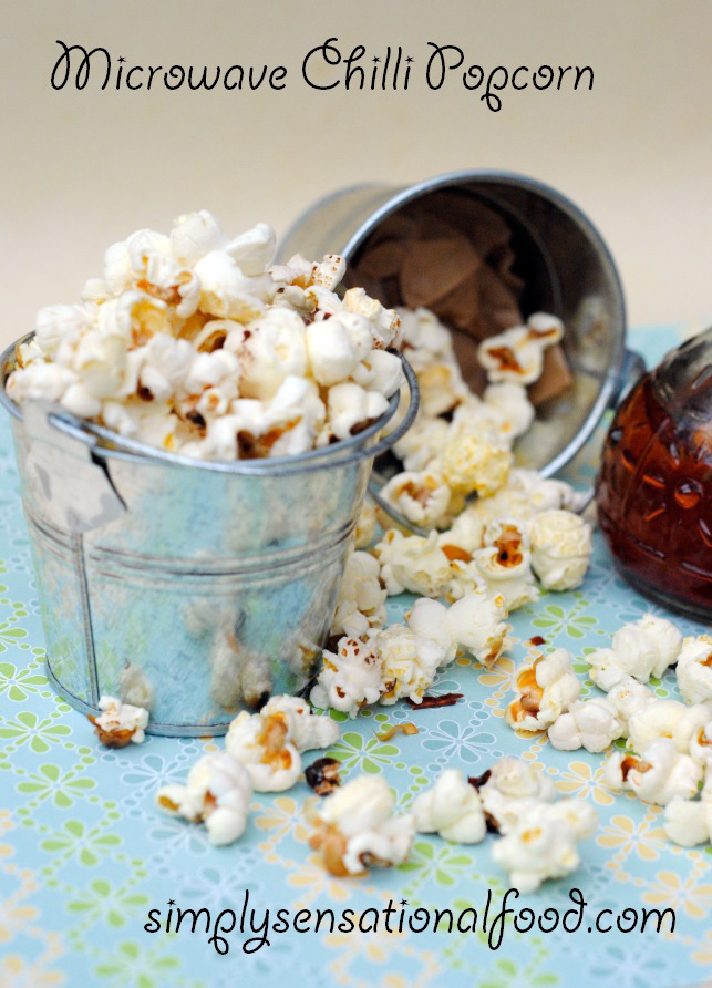 Microwave Chilli Popcorn and a Heat 'n' Eat microwave popcorn maker